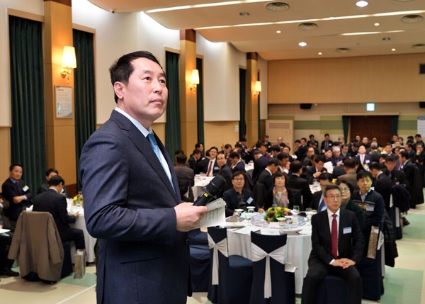강래구 한국수자원공사 상임감사위원이 지난 31일, 서울시 종로구 감사원에서 열린 ‘2020년도 감사관계관 회의’에서 ‘사전컨설팅 감사제도’ 등 우수사례를 발표하고 있다./제공=한국수자원공사