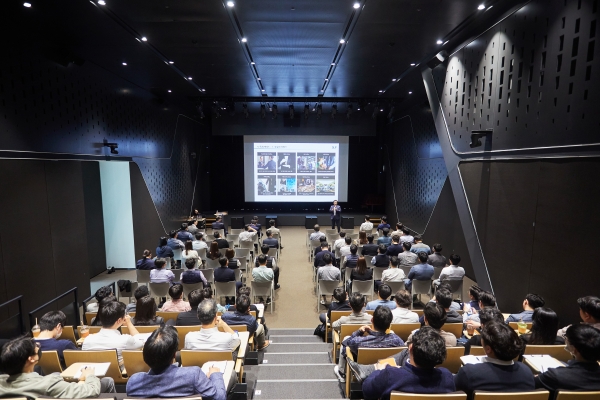 △서울 장교동 한화빌딩에서 임직원들을 대상으로 ‘프리미엄 주거서비스 트렌드 세미나’를 개최했다. /사진제공=한화 건설부문