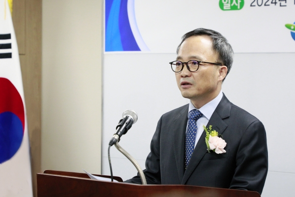 한동민 신임 원장이 취임사를 하고 있다.