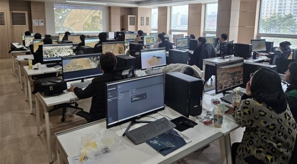 한국도로공사 스마트건설 교육센터 교육 현장/사진=한국도로공사 제공