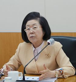 이은재 이사장이 회의를 주재하고 있다./사진=K-FINCO